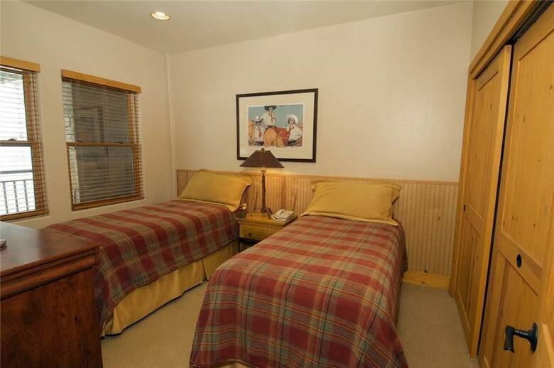 Bear Creek Lodge