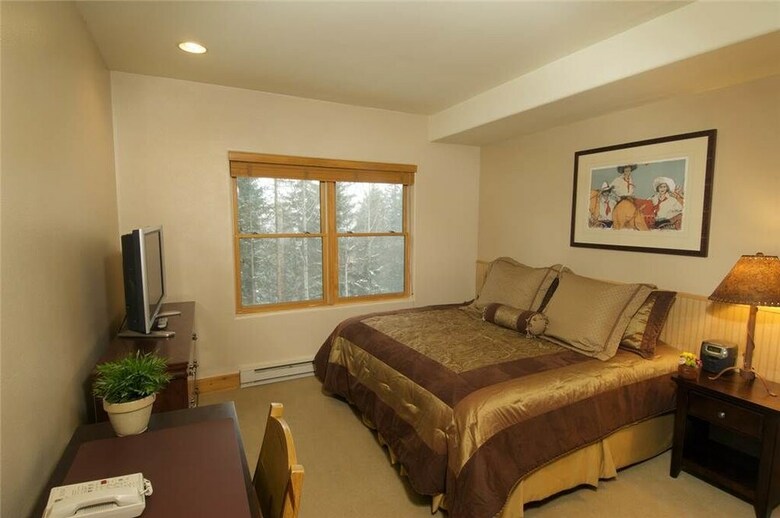 Bear Creek Lodge