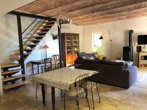 Grand Appartement En Duplex Avec Jardin