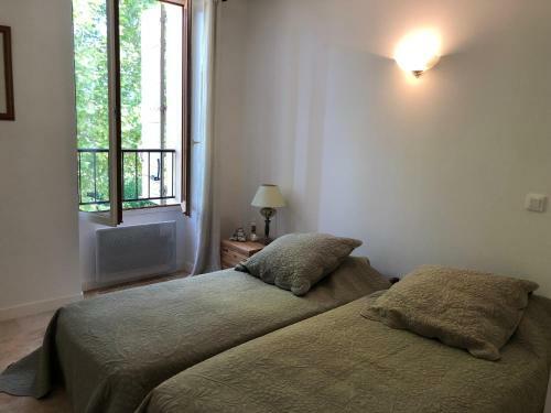 Grand Appartement En Duplex Avec Jardin