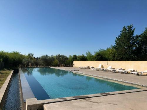 Grand Appartement En Duplex Avec Jardin