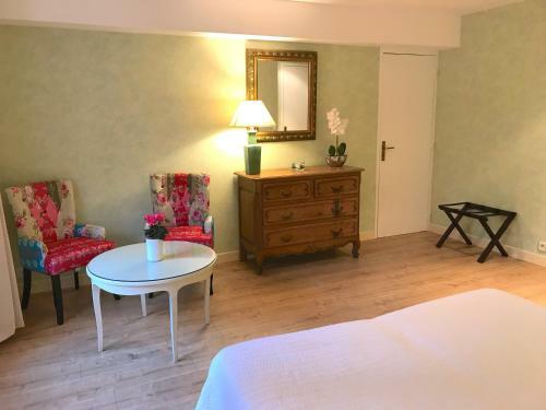 Les Brizards, L'auberge - Morvan (22 Personnes)