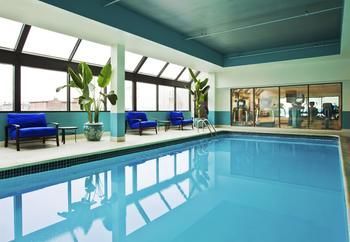 Hotel Sheraton Suites Wilmington Downtown