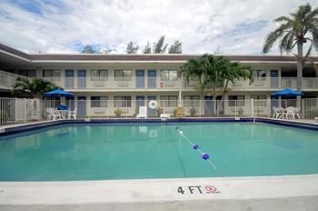 Motel 6 Dania Beach