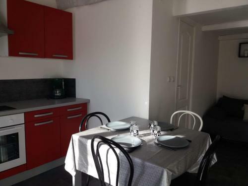 Apartamento Appart. 4 Pers A 6 Kms de Cassis Avec Acces Piscine