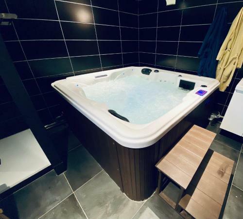 Apartamento Jacuzzi Dans Appartement T2 Centre-ville