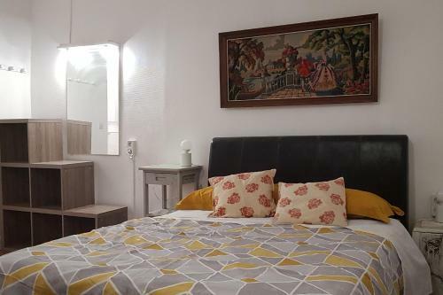 Hostal Gazelle Guest House And Art Gallery