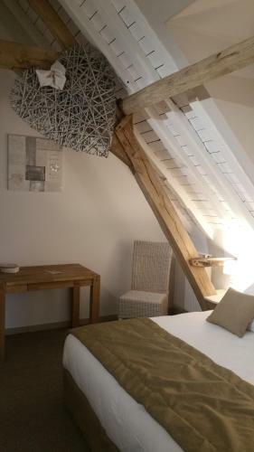 Hostal La Cense Pierrot Des Princes