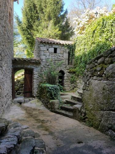 Lodge G�te Pommier Au Ch�teau Des Pauses