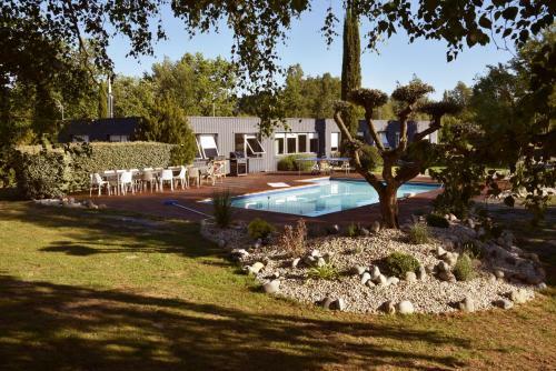 Villa Parenthese
