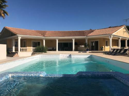 Villa Hoang Marc