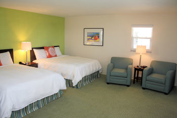 Posada Carousel Beach Inn