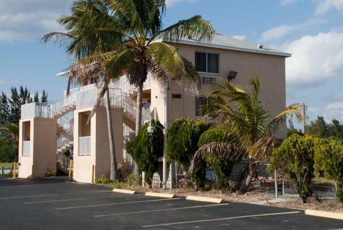 Posada Tahitian Inn