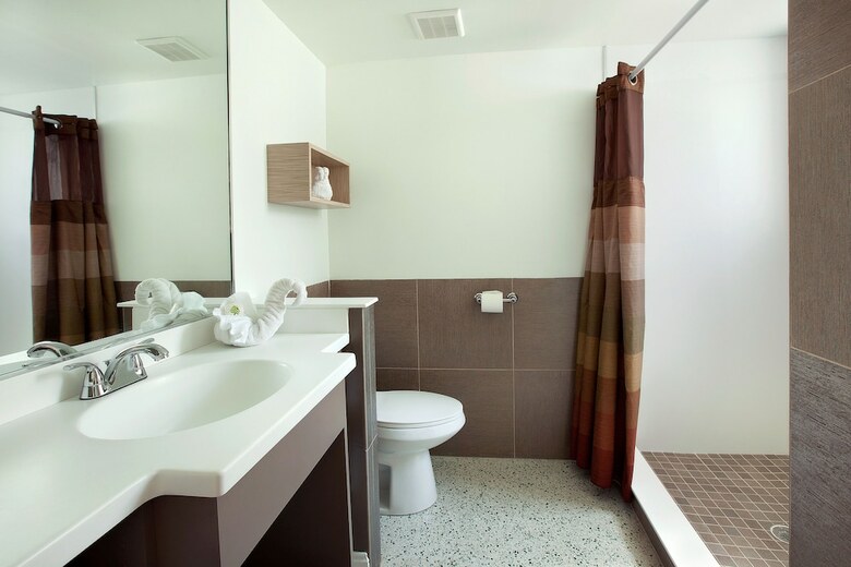 Hotel Outrigger Beach Resort