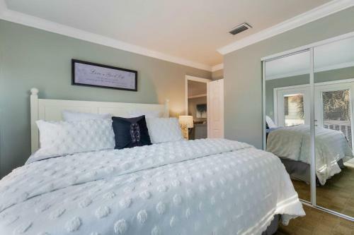 Island Hideaway Luxury Suites
