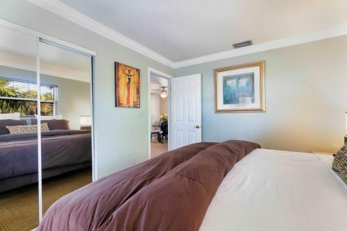 Island Hideaway Luxury Suites