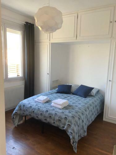 G�te 2km de La Plage, Gr34 � Pied, 3sdb Et 5chambres