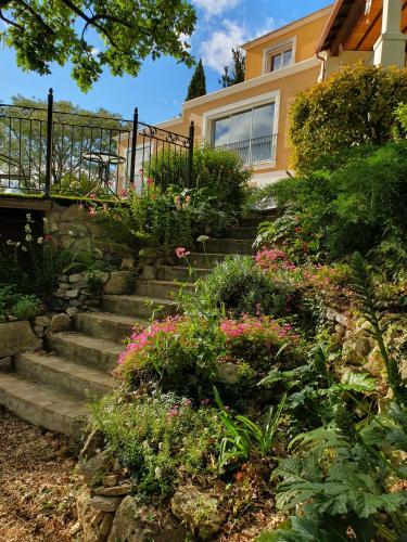 Bed & Breakfast Mont�ze Paradis