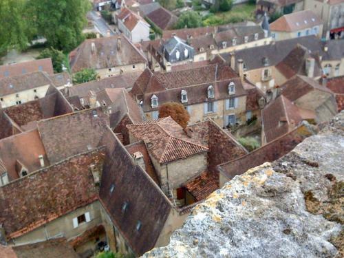 Rue Bertrand De Got