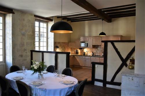Villa Maison de Caract�re Dans La Bastide Foyenne