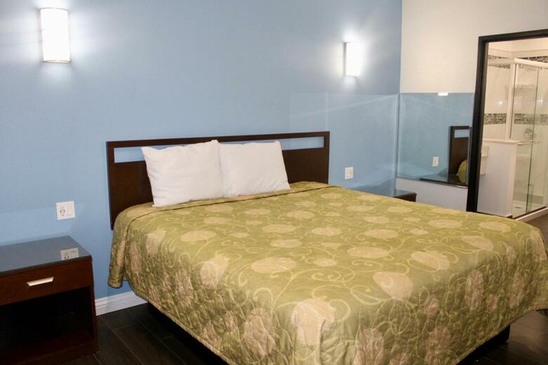 Motel Crescent Inn