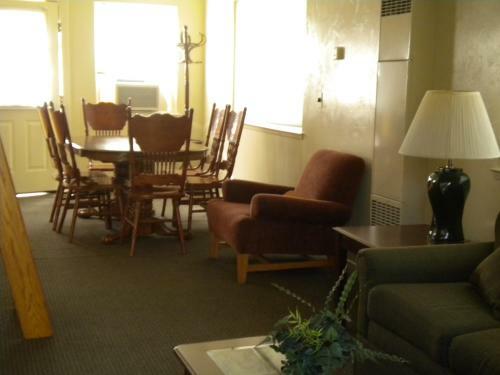 Yosemite Gatekeeper's Lodge