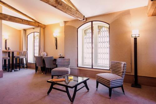 Hotel Au Logis Des Remparts