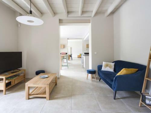Maison Saint-�tienne-du-gr�s, 6 Pi�ces, 8 Personnes - Fr-1-599-17