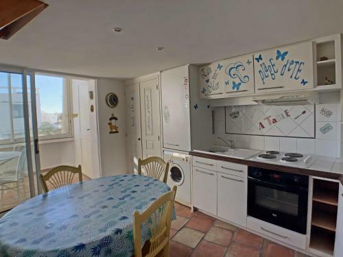 Apartamento R�f Ls25 Appartement 4 Pers Face Au Port