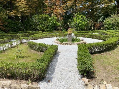 Bed & Breakfast Les Terrisses - Chambres D'h�tes Avec Piscine