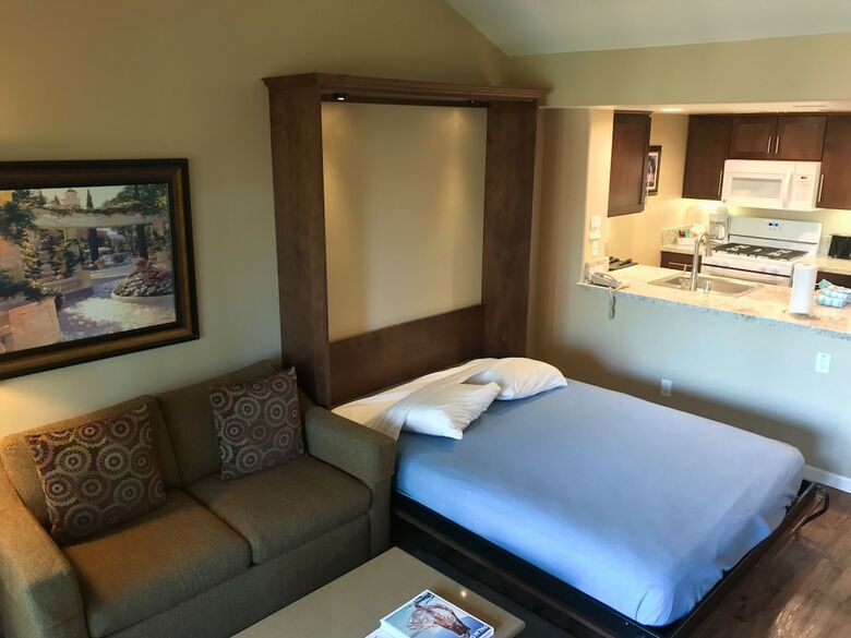 Hotel The Oasis Resort