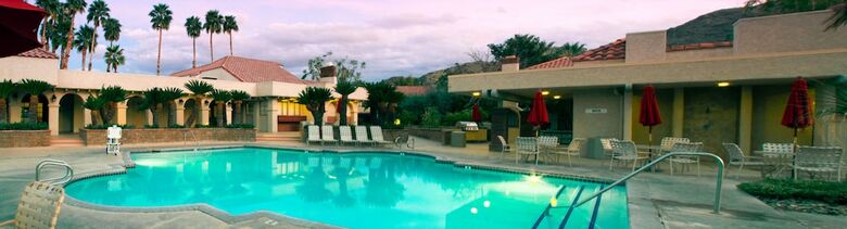 Hotel The Oasis Resort