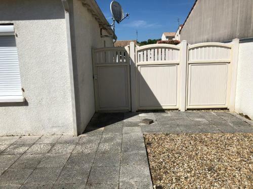 St Georges de Didonne, Maison Bien �quip�e Au Calme