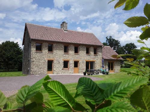 G�te de Landemeure, 10 Couchages, Acc�s Pmr
