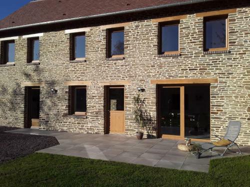 G�te de Landemeure, 10 Couchages, Acc�s Pmr
