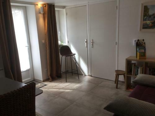 Hostal La Petite Jucherie