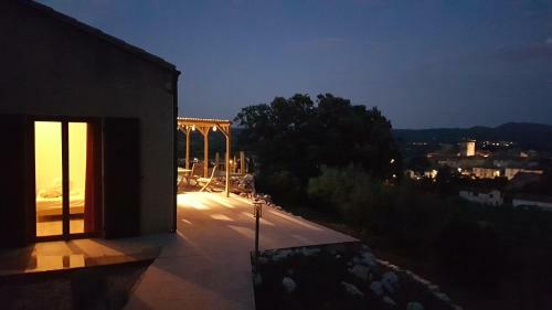 La Vigie Gite Panoramique Avec Piscine