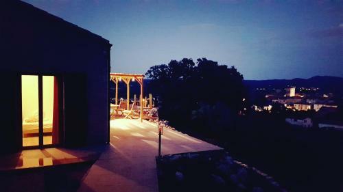 La Vigie Gite Panoramique Avec Piscine
