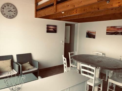 Maison de La Roseraie, 6 Couchages Et Beau Jardin