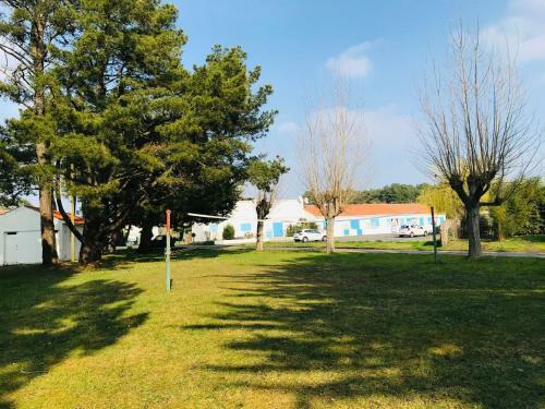 Maison de La Roseraie, 6 Couchages Et Beau Jardin