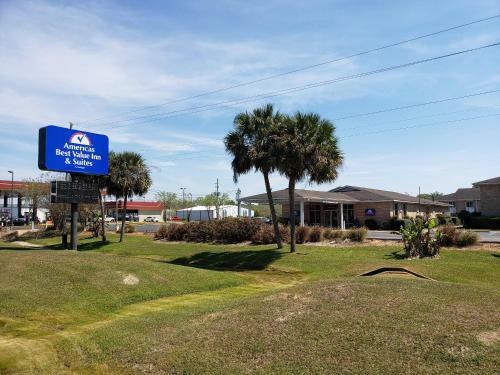 Motel America's Best Inn & Suites