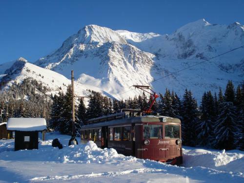 Spacious And Comfortable Chalet Apartment.