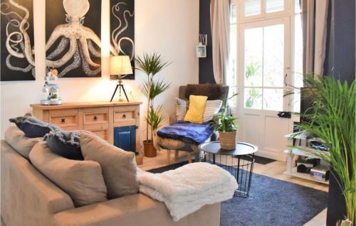 Nice Apartment In Saint-jean-le-thomas With 1 Bedrooms