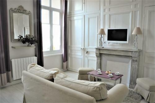 La Cl� Des Champs