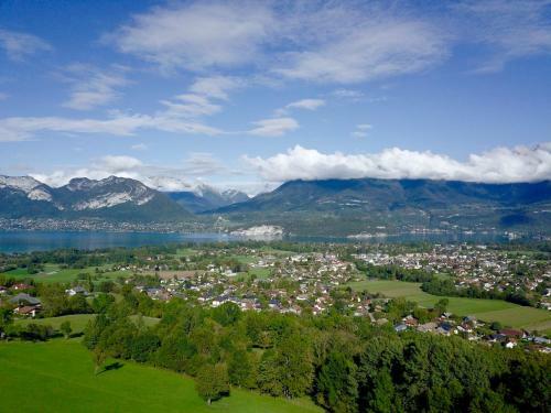 Aux Pr�s Du Lac