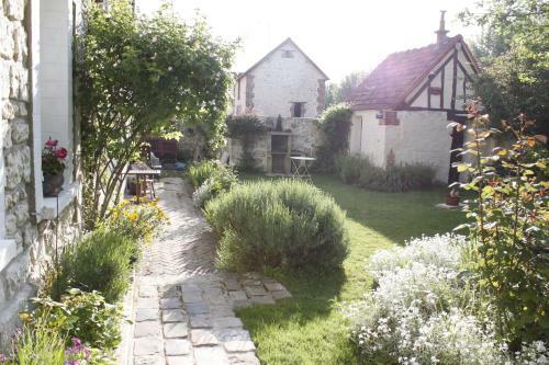Hostal Avenue Du Ch�teau