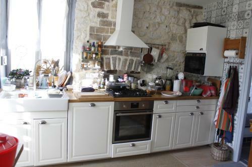 Hostal Avenue Du Ch�teau