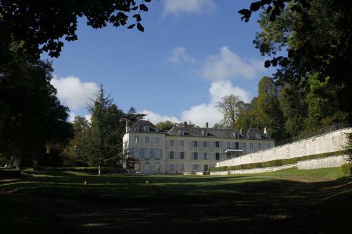 Hostal Avenue Du Ch�teau