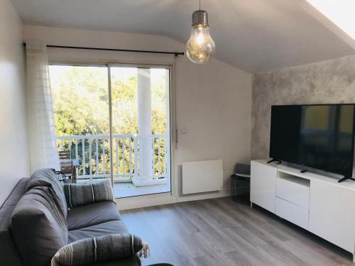 Apartamento Appartement Du Golf, Piscine, For�t Et Plage.
