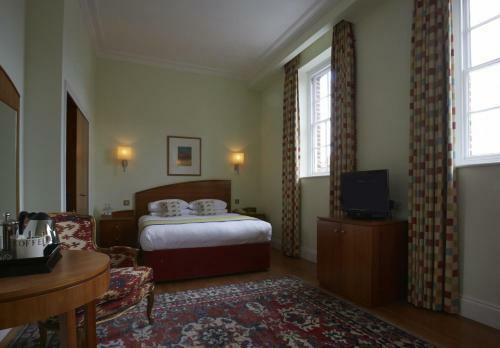 Angel Hotel